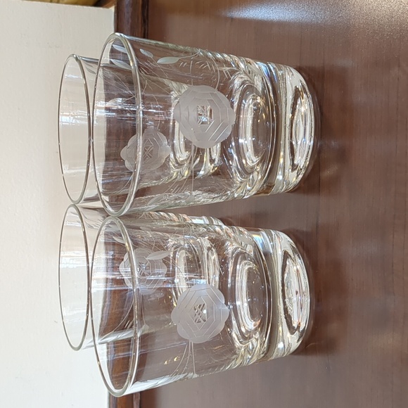 Etched Rose Pattern Rocks Glasses - Picture 6 of 9